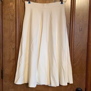 Size 6 Banana Republic white Midi skirt.